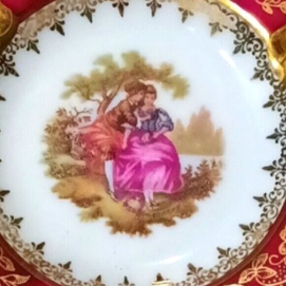 Vintage Limoges France Porcelaine d'Art Ashtray/Trinket Red Gold Courting Couple - Picture 4 of 5